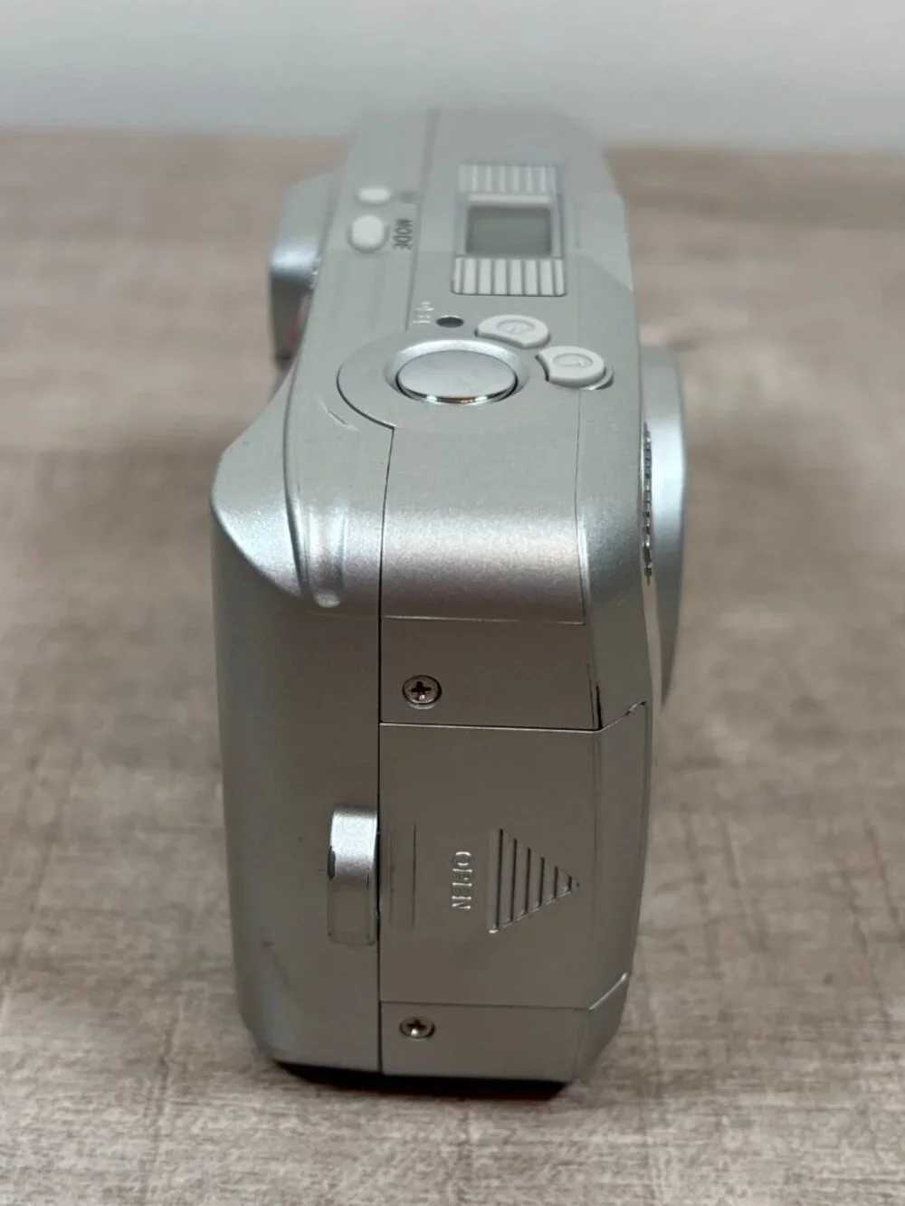 Olympus AF-10 Twin and Samsung Maxima Zoom 80GLM 35mm Camera Lot